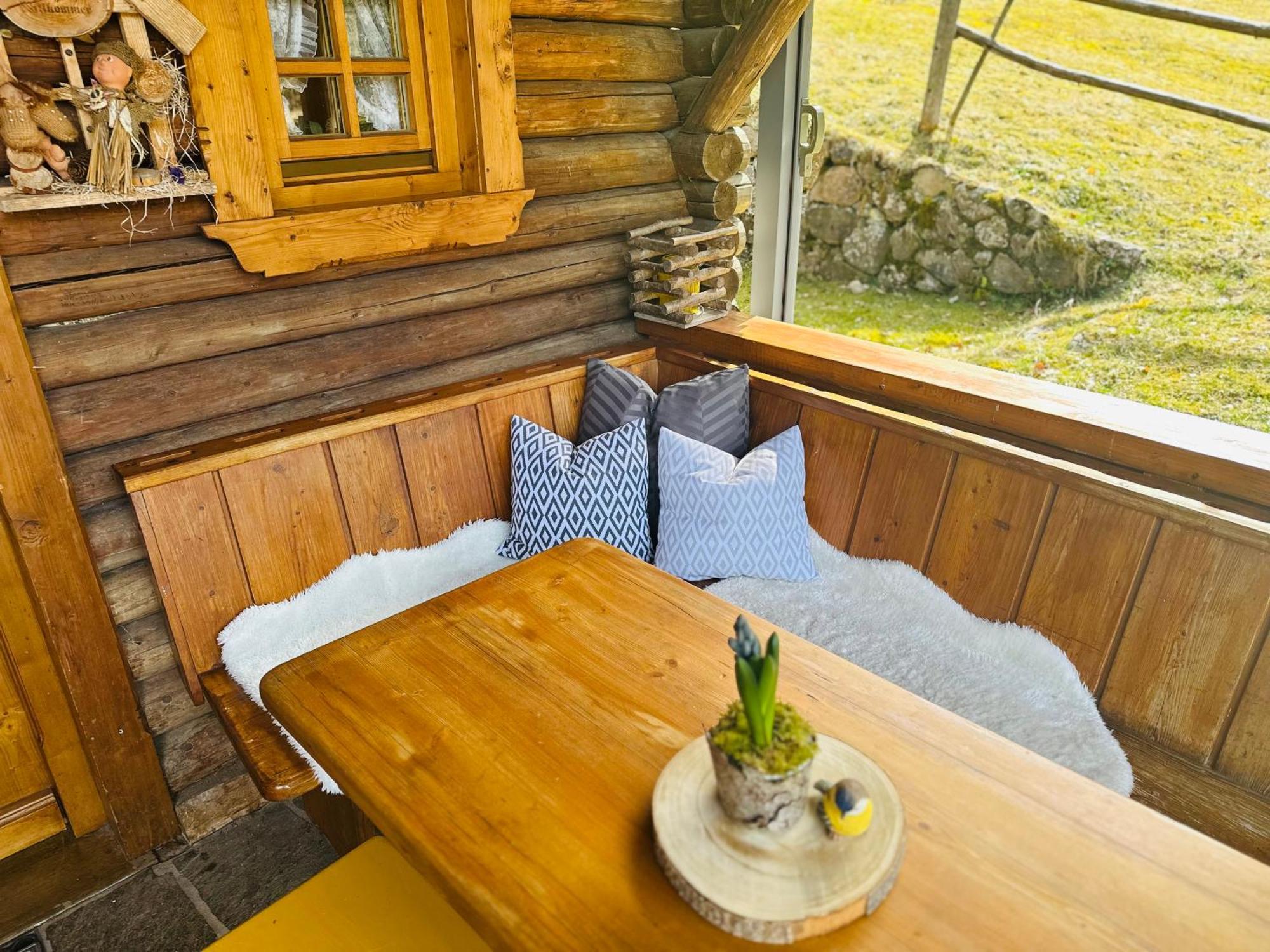 Almbruennerl Die Almhuette Auf Der Raffner Alm Ruhpolding Exterior foto