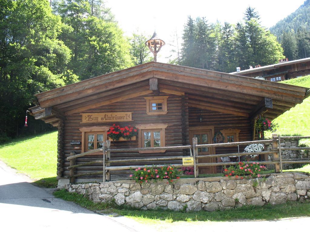 Almbruennerl Die Almhuette Auf Der Raffner Alm Ruhpolding Cameră foto